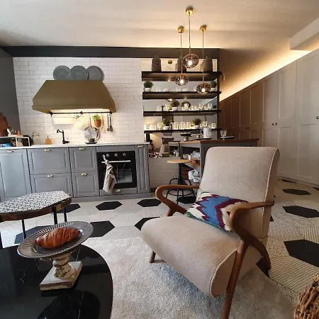 The Mirror - Terme Apartment