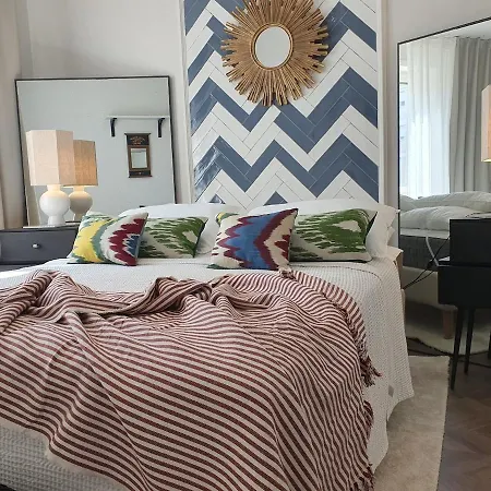 The Mirror - Terme Apartment Meran